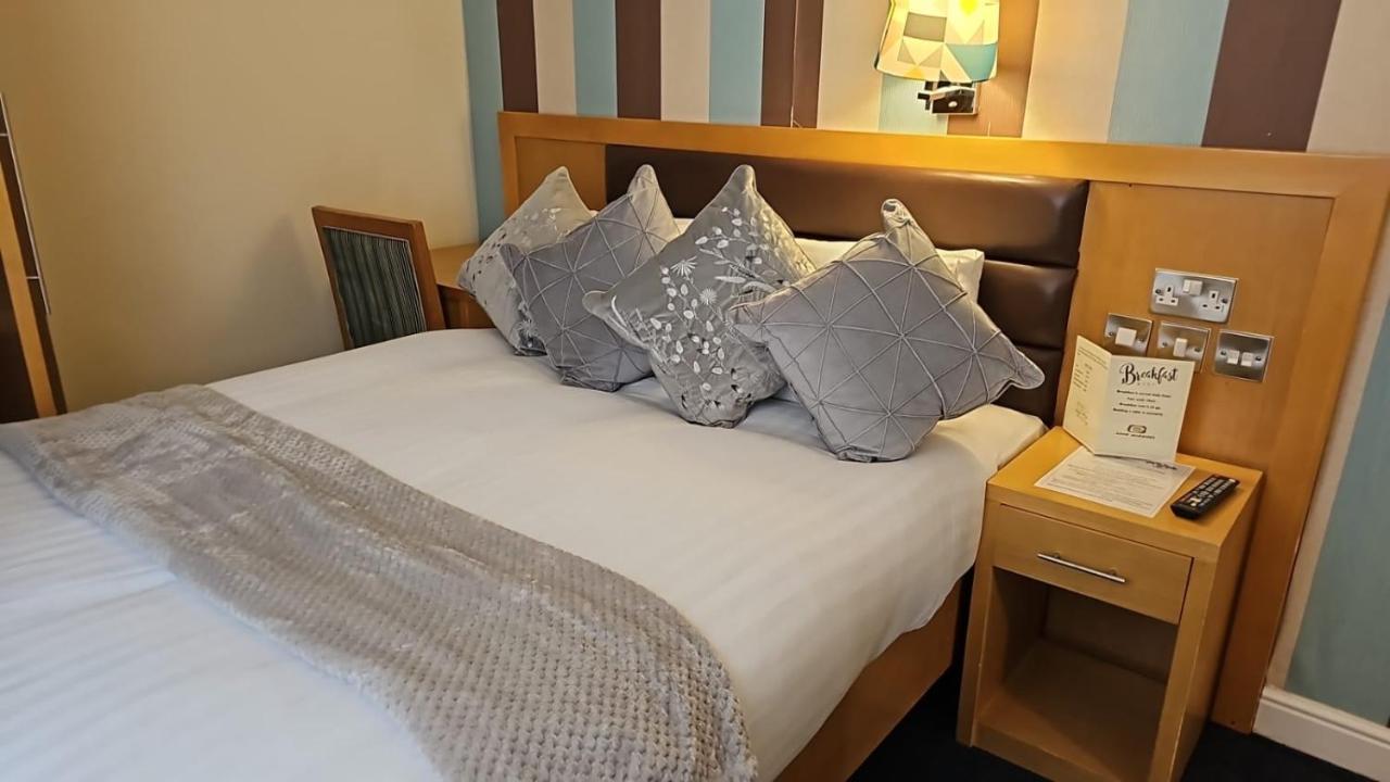 Iris Hotel Ландъндо Екстериор снимка