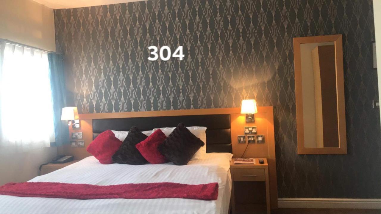 Iris Hotel Ландъндо Екстериор снимка